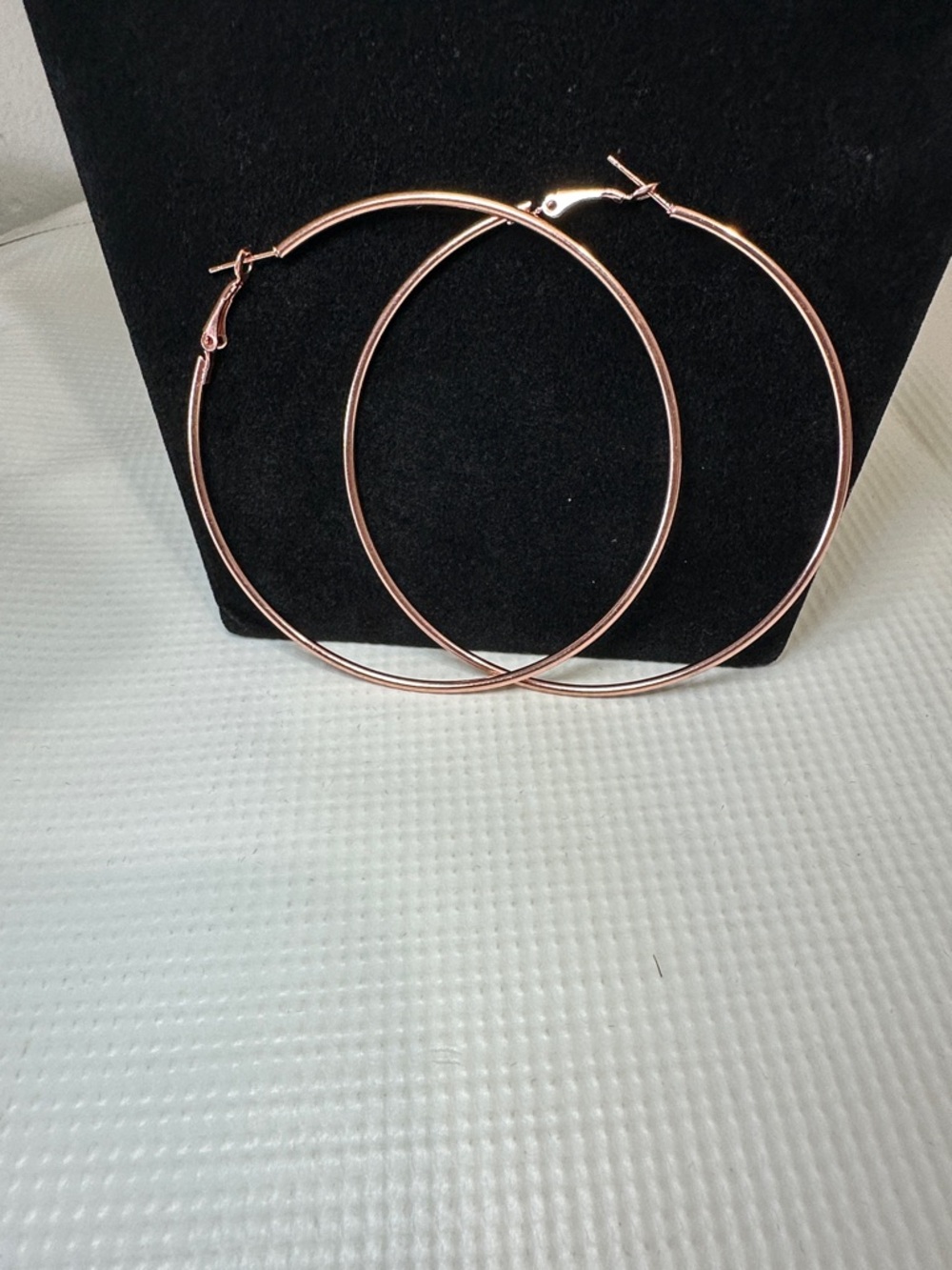 Classic Rose Gold Hoop Earrings - Elegant Women's Jewelry